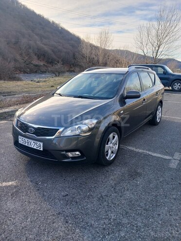 Kia  2009, 255,500 km - 1.4 l - Qəbələ