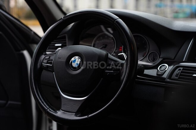 BMW 528 2015, 208,000 km - 2.0 l - Bakı