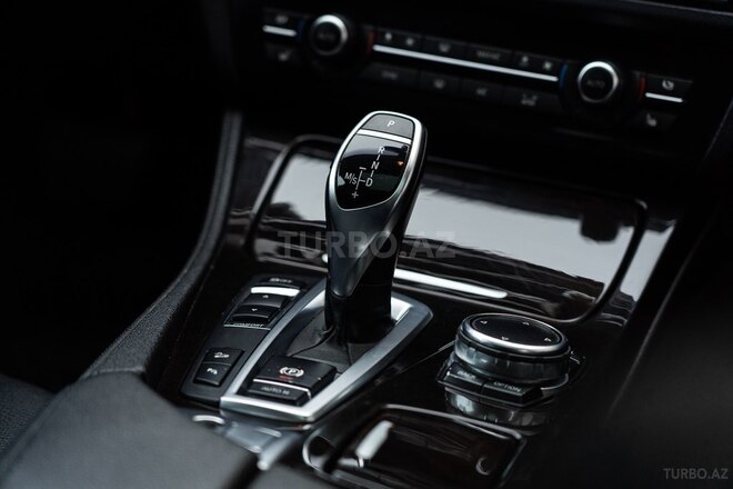 BMW 528 2015, 208,000 km - 2.0 l - Bakı