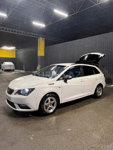 SEAT Ibiza-4