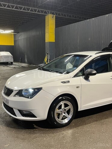 SEAT Ibiza-3
