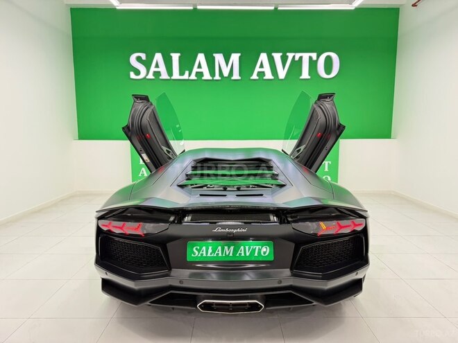 Lamborghini Aventador-7