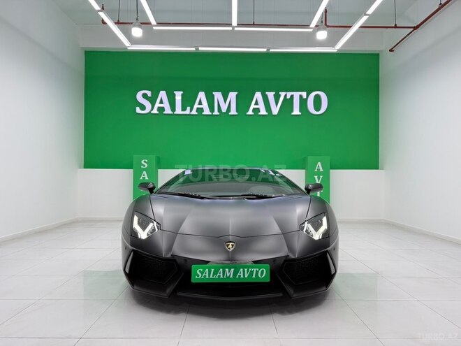 Lamborghini Aventador-2