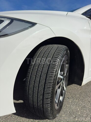 Hyundai Avante 2017, 175,000 km - 1.6 l - Bakı