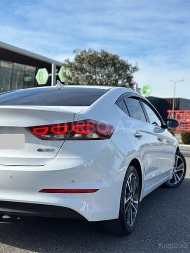 Hyundai Avante 2017, 175,000 km - 1.6 l - Bakı