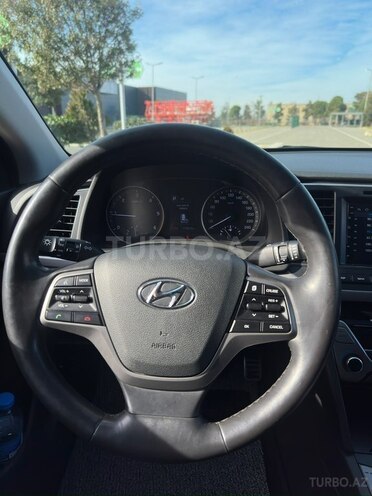 Hyundai Avante 2017, 175,000 km - 1.6 l - Bakı