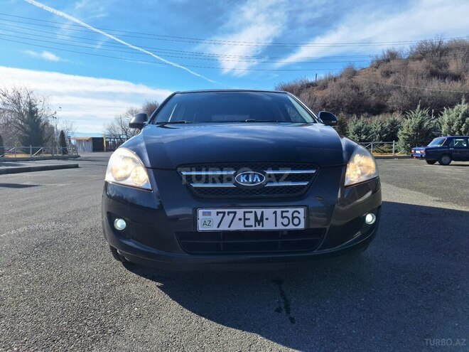 Kia Ceed 2008, 298,000 km - 1.6 л - Şəki
