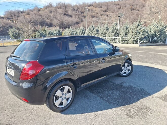 Kia Ceed 2008, 298,000 km - 1.6 л - Şəki