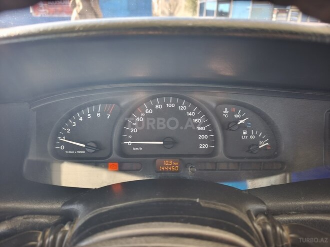 Opel Vectra 1996, 145,000 km - 1.8 l - Bakı