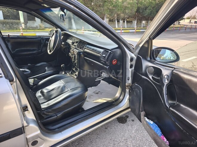 Opel Vectra 1996, 145,000 km - 1.8 l - Bakı