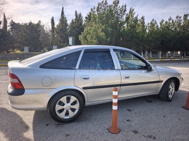 Opel Vectra 1996, 145,000 km - 1.8 l - Bakı