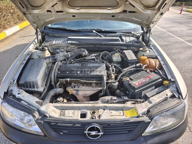 Opel Vectra 1996, 145,000 km - 1.8 l - Bakı