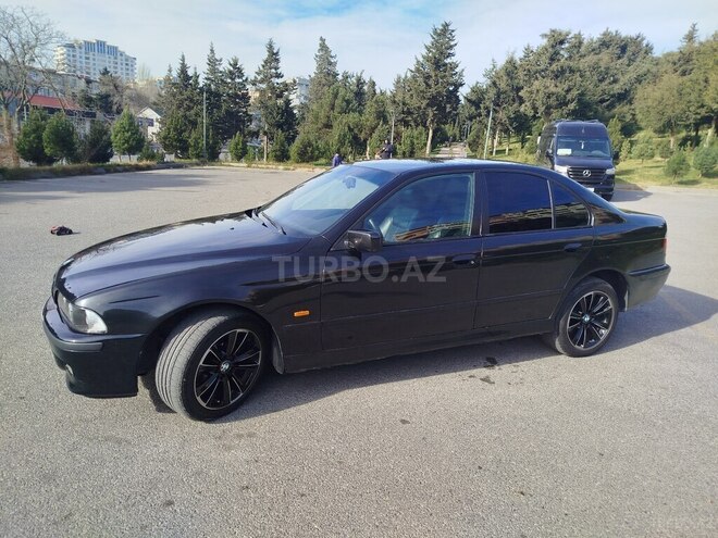 BMW 523-2