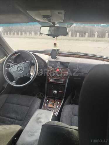 Mercedes C 200 1998, 327,946 km - 2.2 l - Bakı