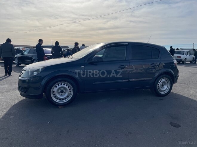 Opel Astra 2006, 240,000 km - 1.3 l - Bakı