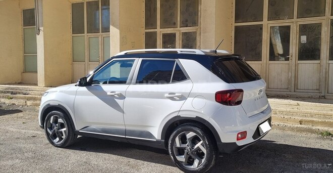 Hyundai Venue 2024, 30,000 km - 1.6 l - Bakı