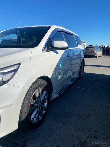 Kia Carnival 2015, 197,000 km - 2.2 л - Sumqayıt