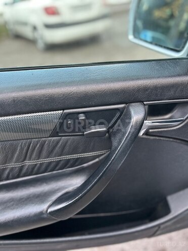 Mercedes C 230 2000, 412,000 km - 2.3 l - Bakı