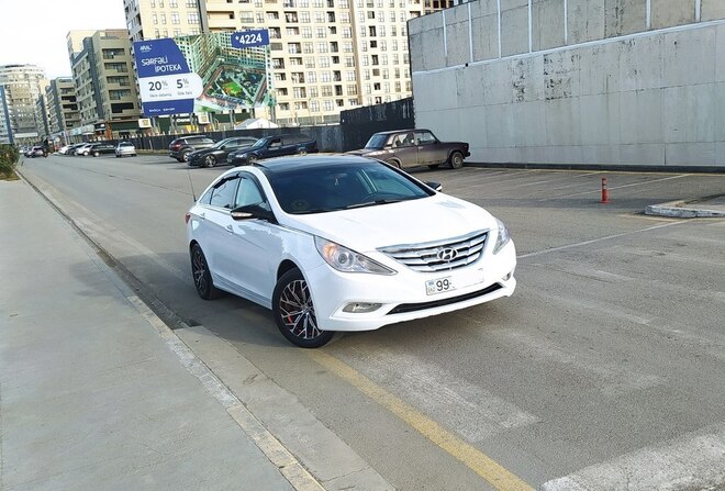Hyundai Sonata 2010, 219,652 km - 2.4 l - Sumqayıt