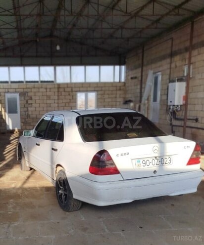 Mercedes C 220 1999, 400,000 km - 2.2 l - Salyan