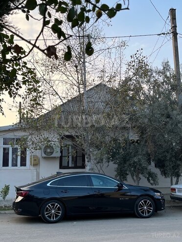 Chevrolet Malibu-8