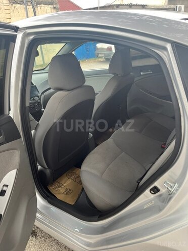 Hyundai Accent 2011, 252,667 km - 1.6 l - Bakı