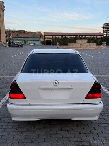 Mercedes C 240 2000, 310,000 km - 2.4 l - Bakı
