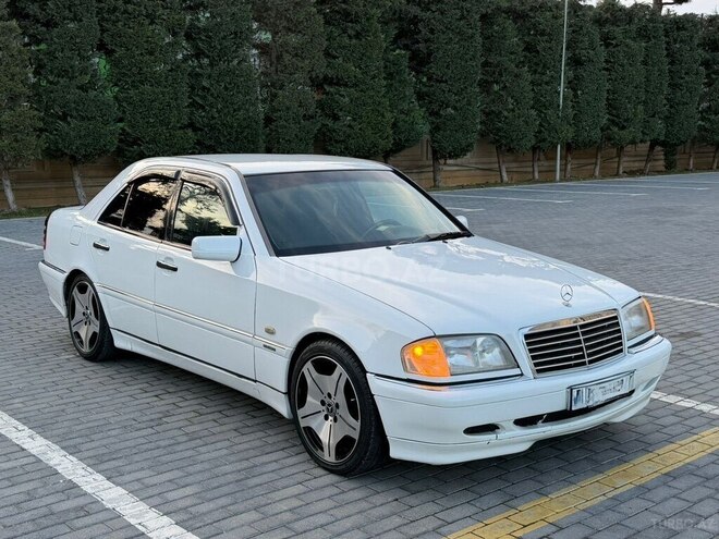 Mercedes C 240 2000, 310,000 km - 2.4 l - Bakı