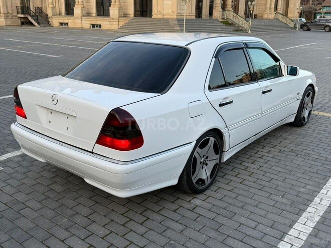 Mercedes C 240 2000, 310,000 km - 2.4 l - Bakı