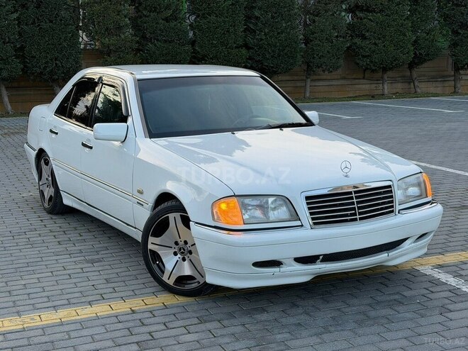 Mercedes C 240 2000, 310,000 km - 2.4 l - Bakı