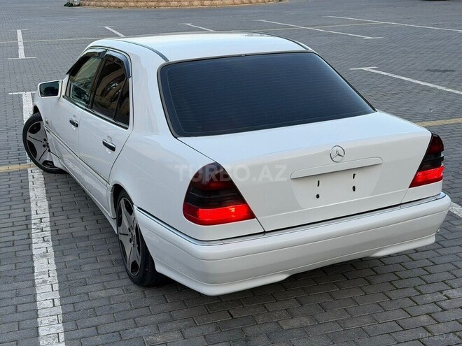 Mercedes C 240 2000, 310,000 km - 2.4 l - Bakı