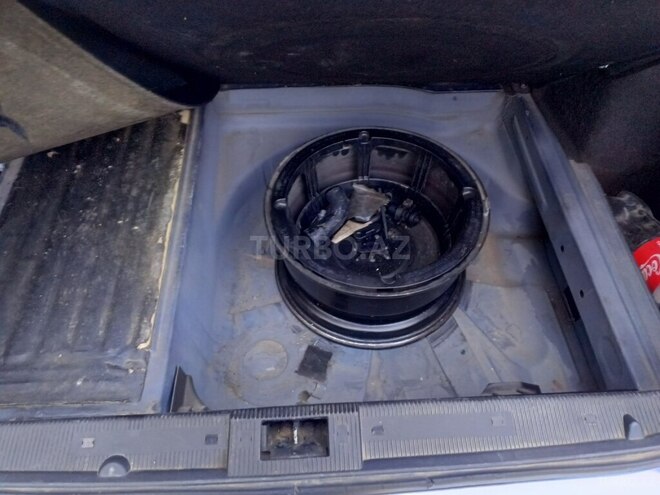 Mercedes E 280 1996, 325,654 km - 2.8 l - Gəncə
