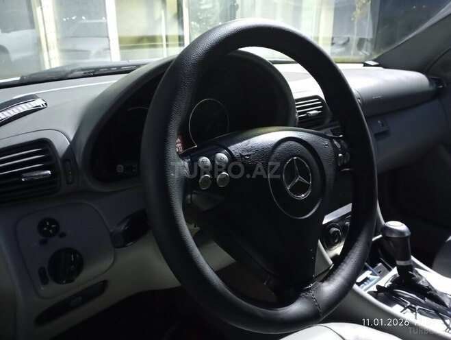 Mercedes C 230 2006, 299,000 km - 2.5 l - Bakı