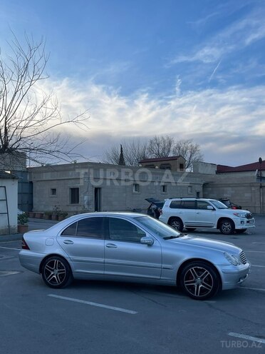 Mercedes C 240 2000, 125,998 km - 2.6 l - Sumqayıt