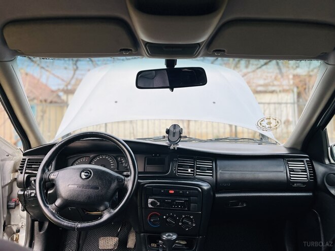 Opel Vectra 1999, 150,000 km - 1.6 l - Bakı