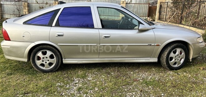 Opel Vectra 1999, 150,000 km - 1.6 l - Bakı