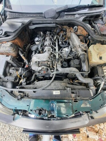 Mercedes C 220 1999, 412,580 km - 2.2 l - Bakı