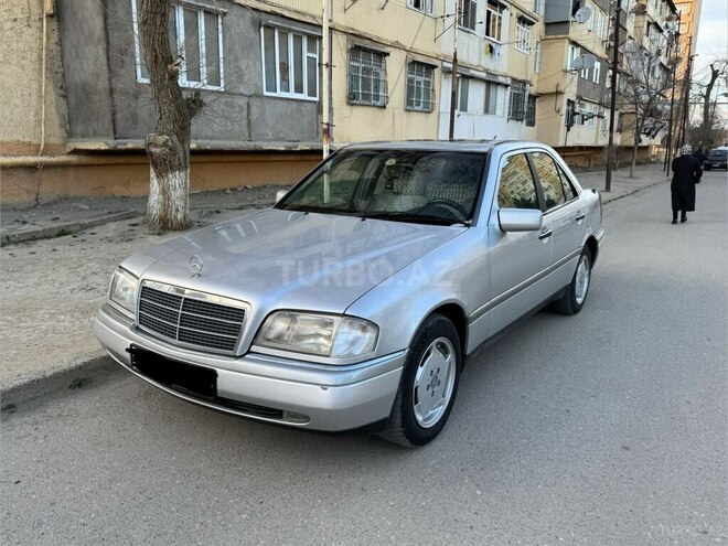 Mercedes C 200 1995, 318,000 km - 2.0 l - Sumqayıt