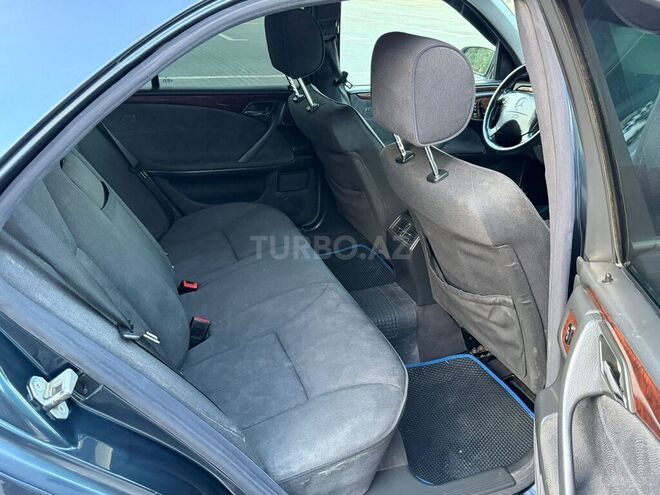 Mercedes E 240 2000, 310,000 km - 2.6 l - Bakı
