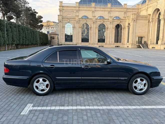 Mercedes E 240 2000, 310,000 km - 2.6 l - Bakı