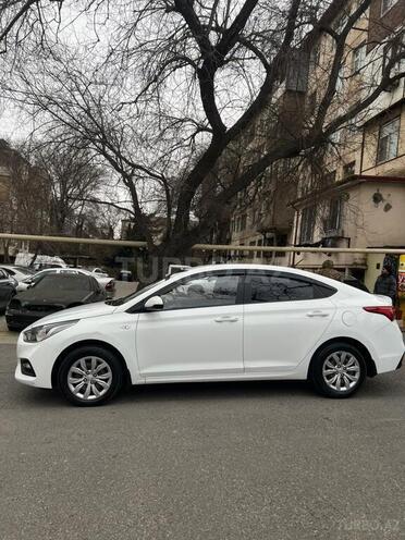 Hyundai Accent 2018, 216,000 km - 1.4 l - Bakı