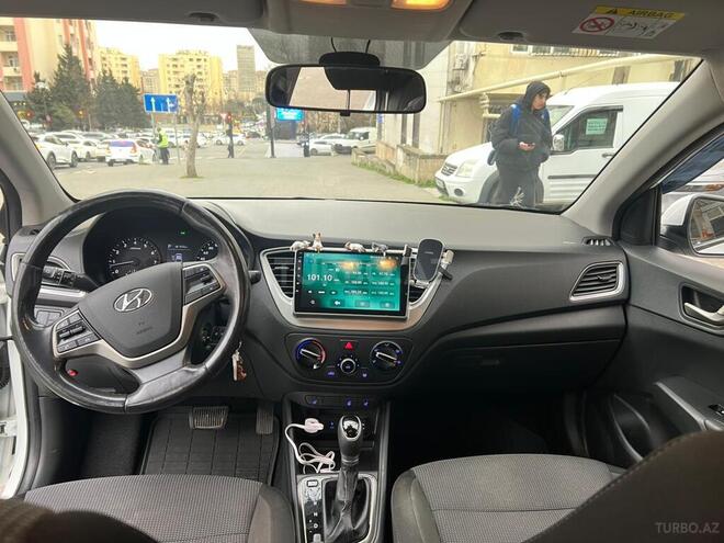 Hyundai Accent 2018, 216,000 km - 1.4 l - Bakı