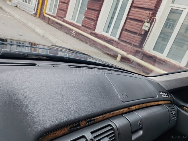 Mercedes E 240 2000, 284,742 km - 2.6 l - Ağdaş