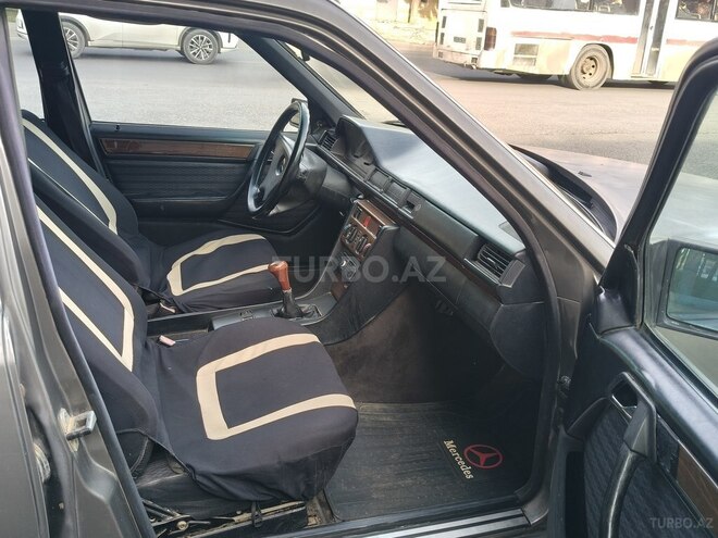 Mercedes 200 E 1992, 401,000 km - 2.0 л - Bakı
