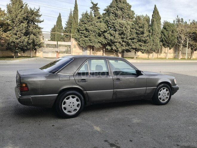 Mercedes 200 E 1992, 401,000 km - 2.0 л - Bakı
