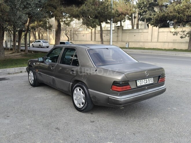 Mercedes 200 E 1992, 401,000 km - 2.0 л - Bakı