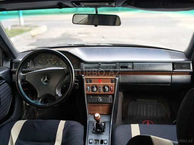 Mercedes 200 E 1992, 401,000 km - 2.0 л - Bakı