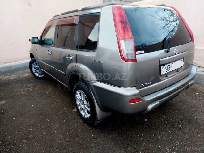Nissan X-Trail 2003, 270,000 km - 2.0 l - Naxçıvan