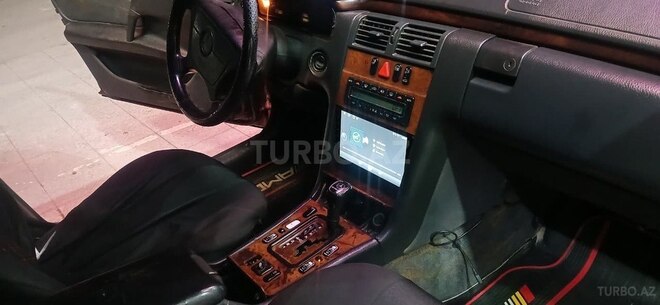 Mercedes E 220 1998, 111,111 km - 2.2 l - Sumqayıt