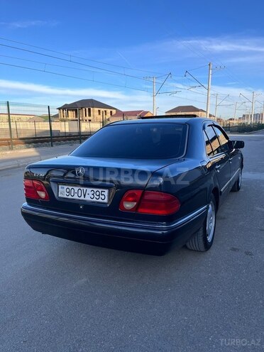Mercedes E 230 1996, 261,000 km - 2.3 l - Sumqayıt